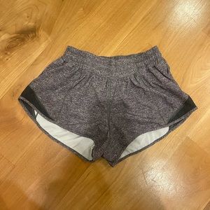Lululemon Hotty hot 2.5” short